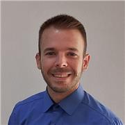 Soy Psicólogo dedicado de forma vocacional al mundo educativo. Mis clases estan orientadas ,generalmente, hacia alumnado de primaria y secundaria aunque también he impartido formación para adultos.